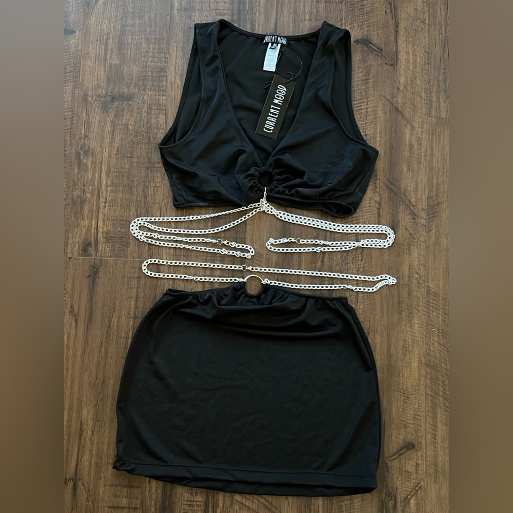 Chain Two Piece Set - Picture 2 of 2